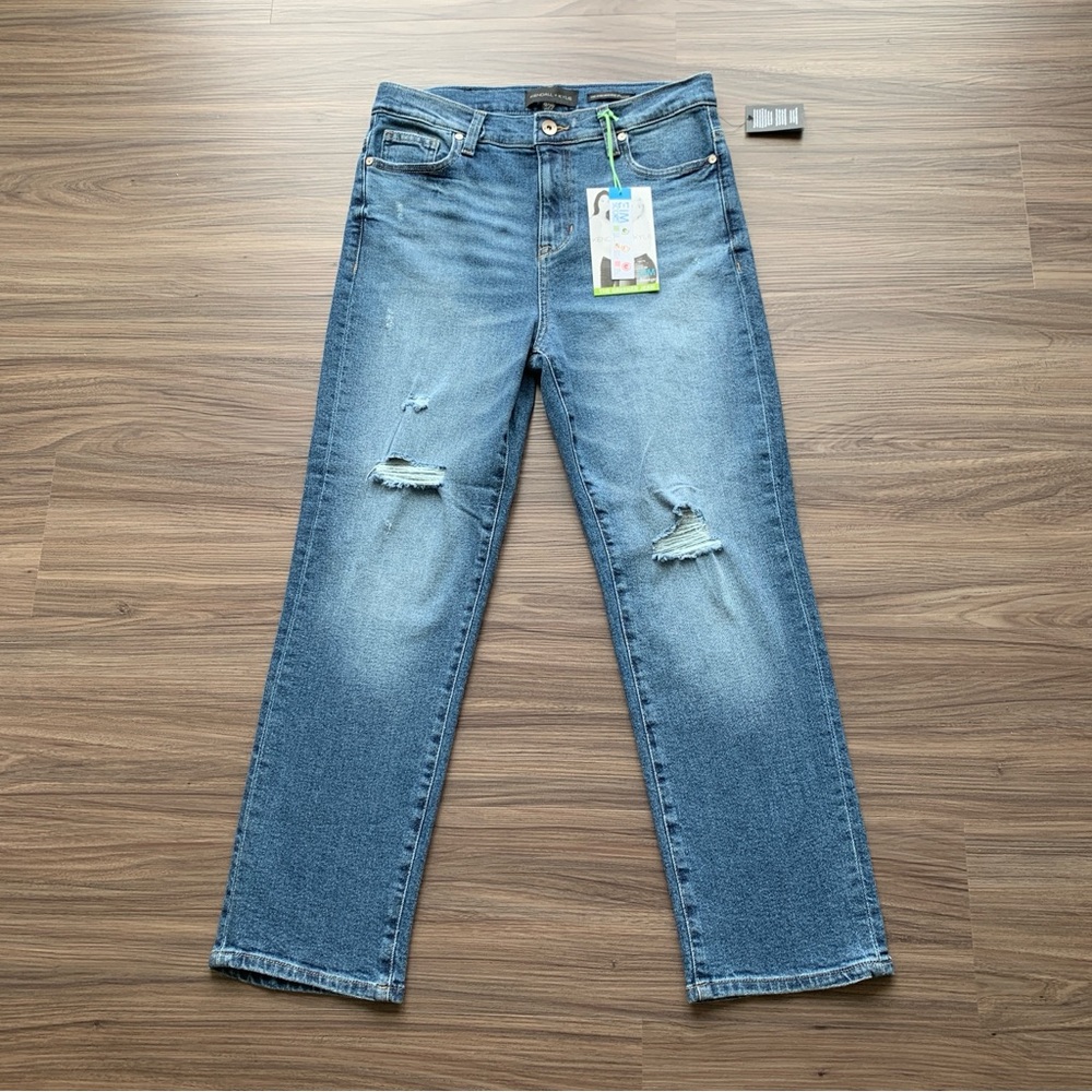 Sale! Kendall + Kylie The Icon High Rise Straight leg Blue Jeans Size 9/29